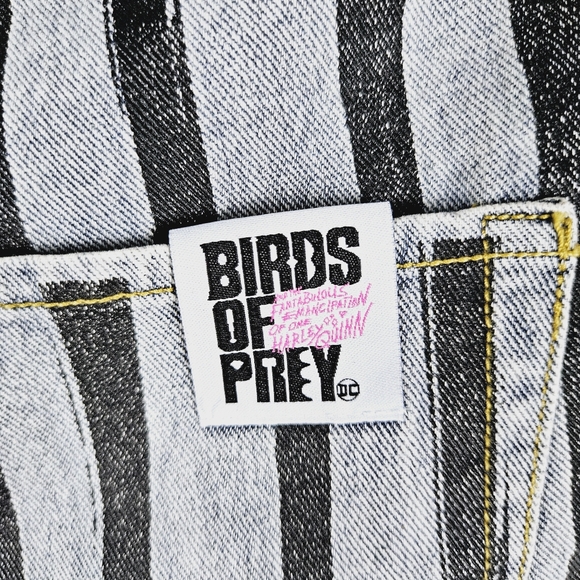 BIRDS OF PREY | stars & stripes cutoff distressed denim jean shorts - Picture 3 of 5